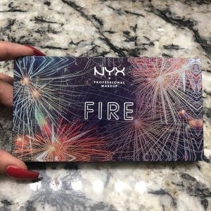 NYX Fire Palette